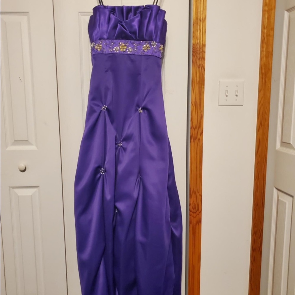 PROM DRESS-MASQUERADE purple formal gown, Juniors’ size 5/6, only worn once.